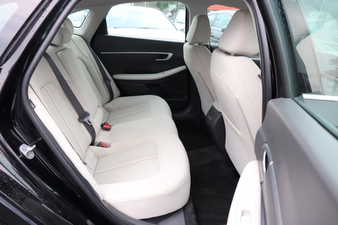 Hyundai Sonata SEL FWD 2025