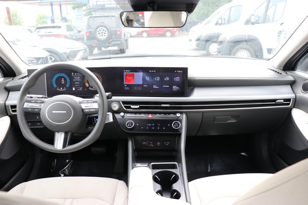 Hyundai Sonata SEL FWD 2025