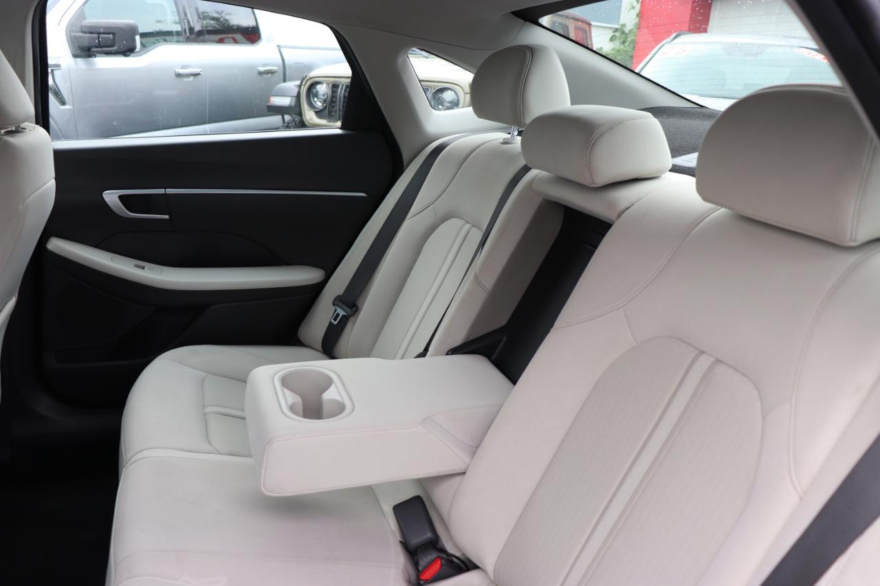Hyundai Sonata SEL FWD 2025