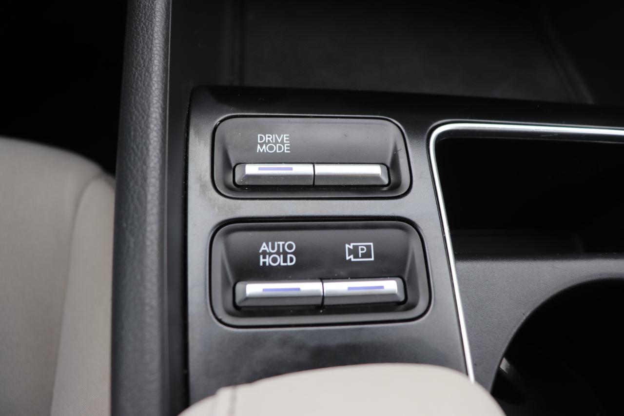 Hyundai Sonata SEL FWD 2025