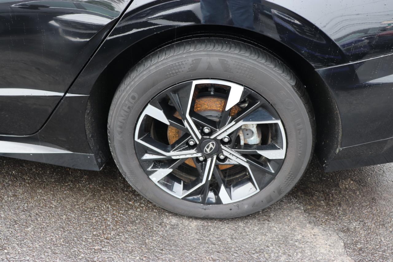 Hyundai Sonata SEL FWD 2025