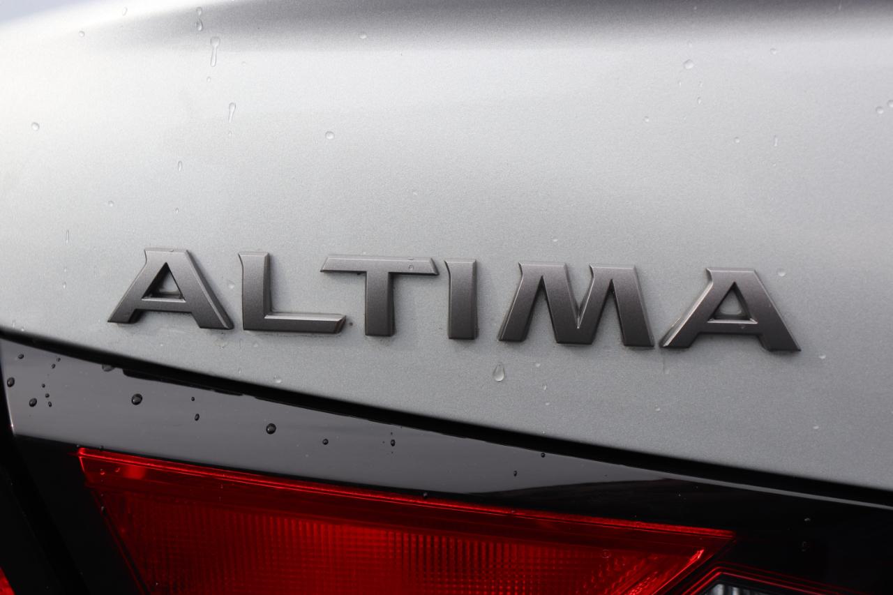 Nissan Altima SV FWD 2025