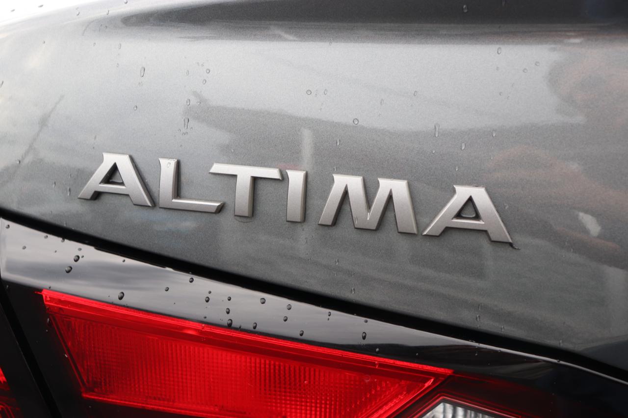 Nissan Altima SV AWD 2025