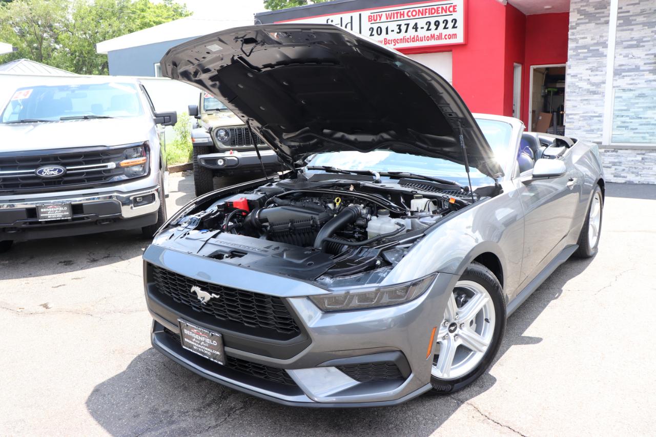 Ford Mustang EcoBoost Convertible 2026