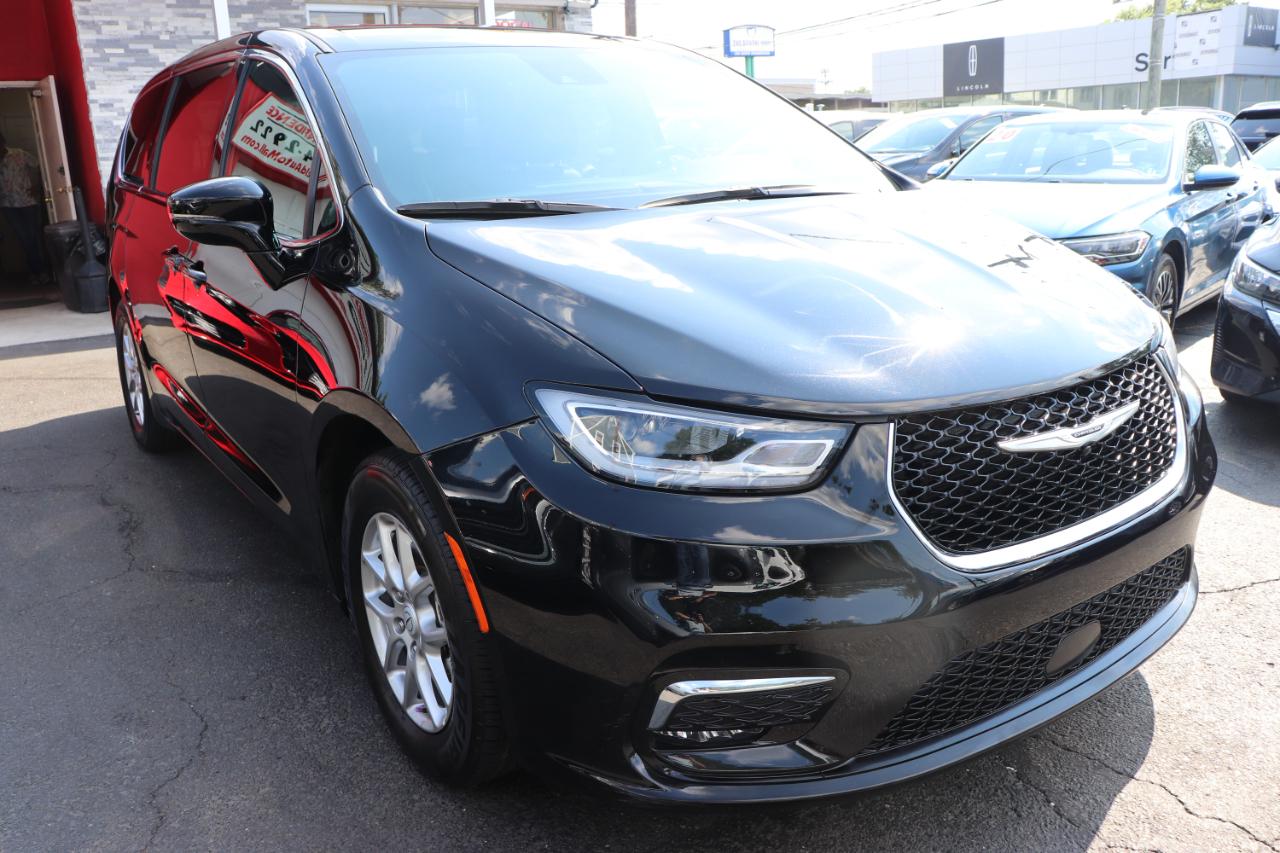 Chrysler Pacifica Select FWD 2026