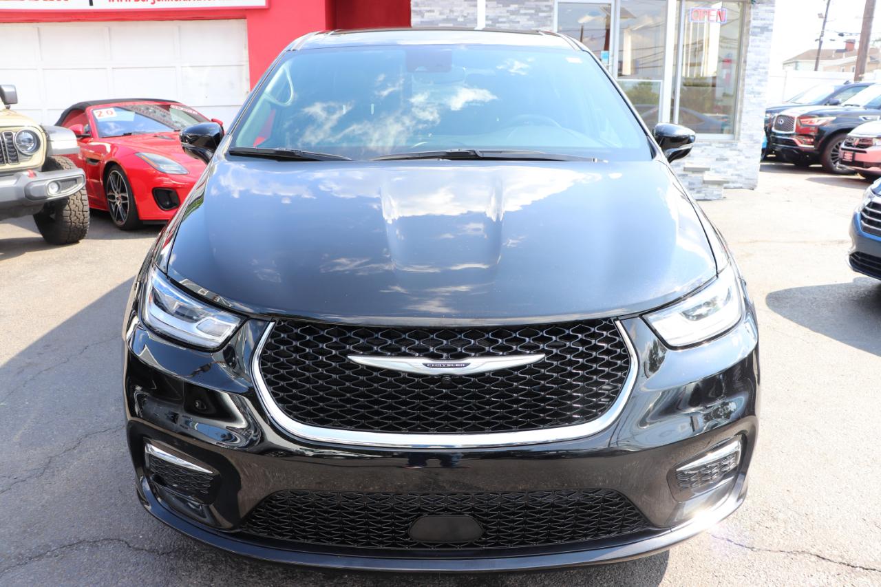 Chrysler Pacifica Select FWD 2026