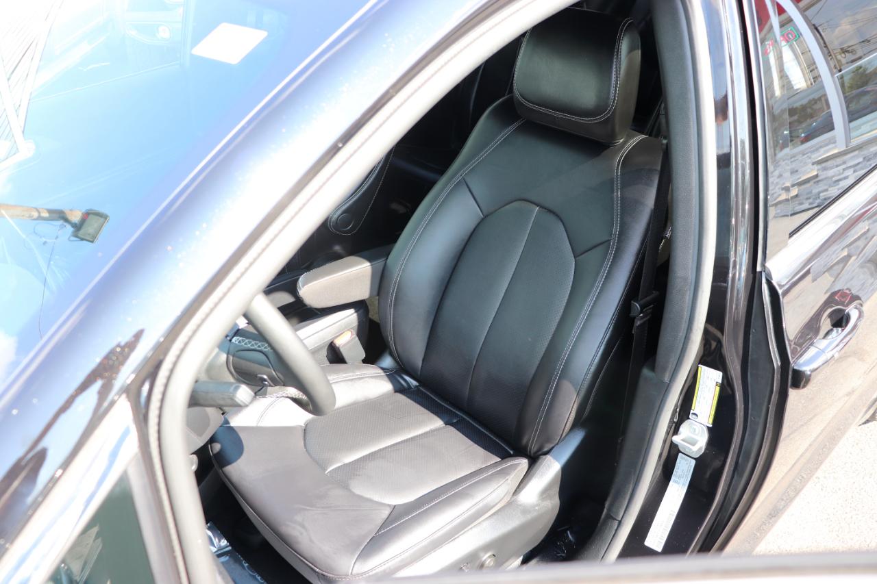 Chrysler Pacifica Select FWD 2026