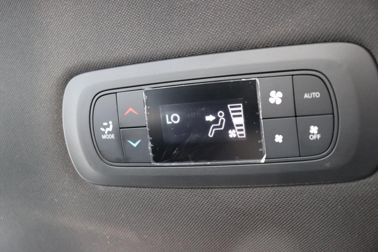 Chrysler Pacifica Select FWD 2026