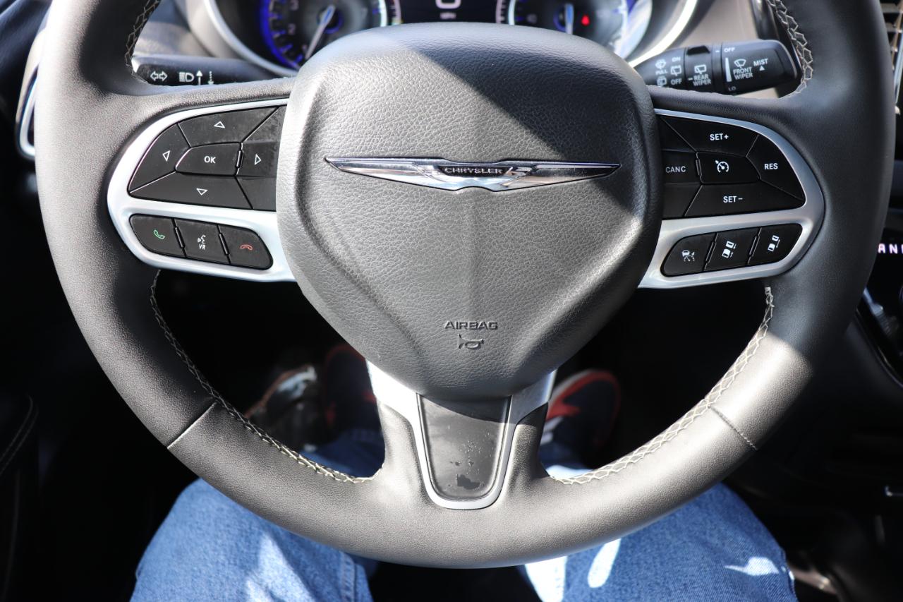 Chrysler Pacifica Select FWD 2026