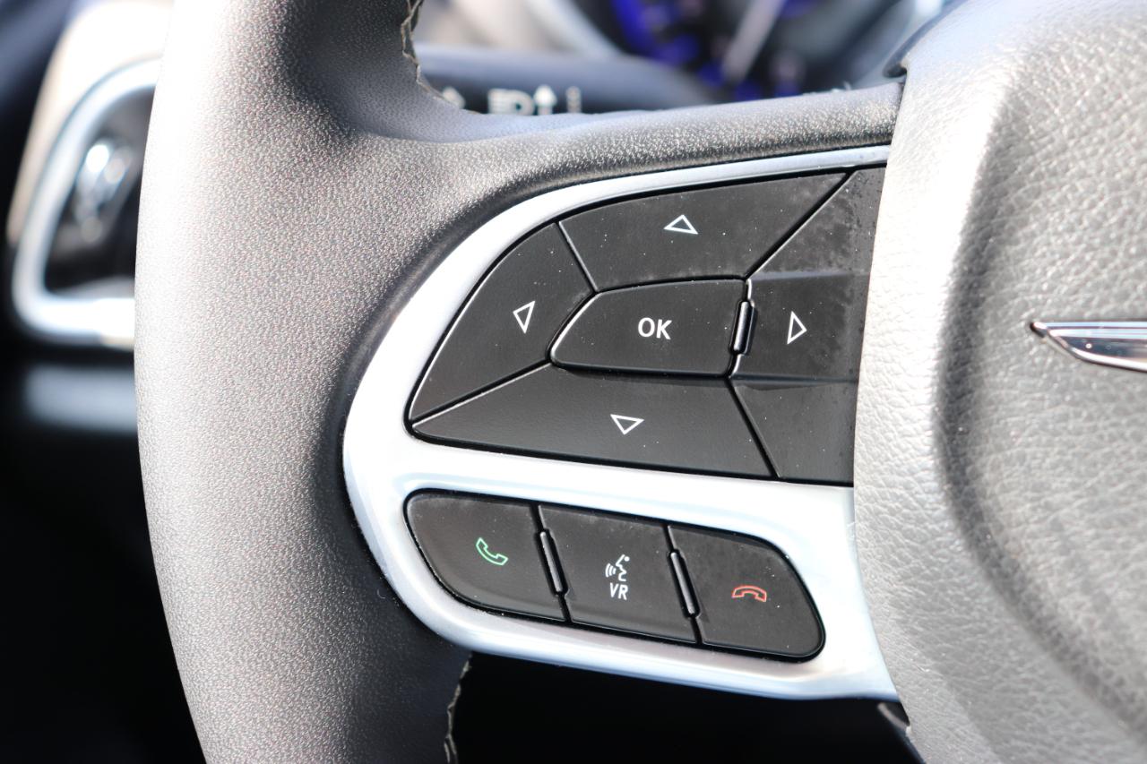 Chrysler Pacifica Select FWD 2026