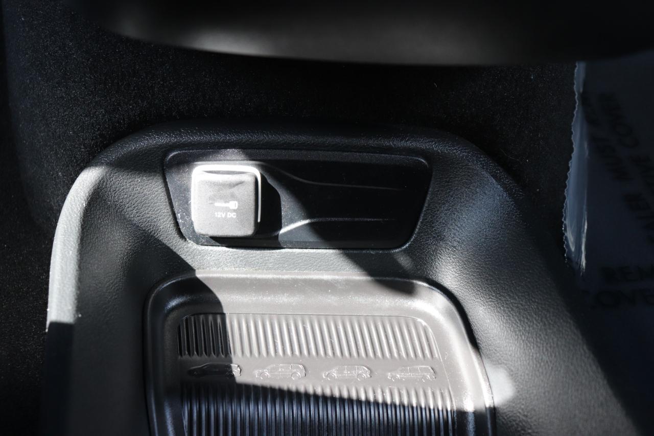 Chrysler Pacifica Select FWD 2026