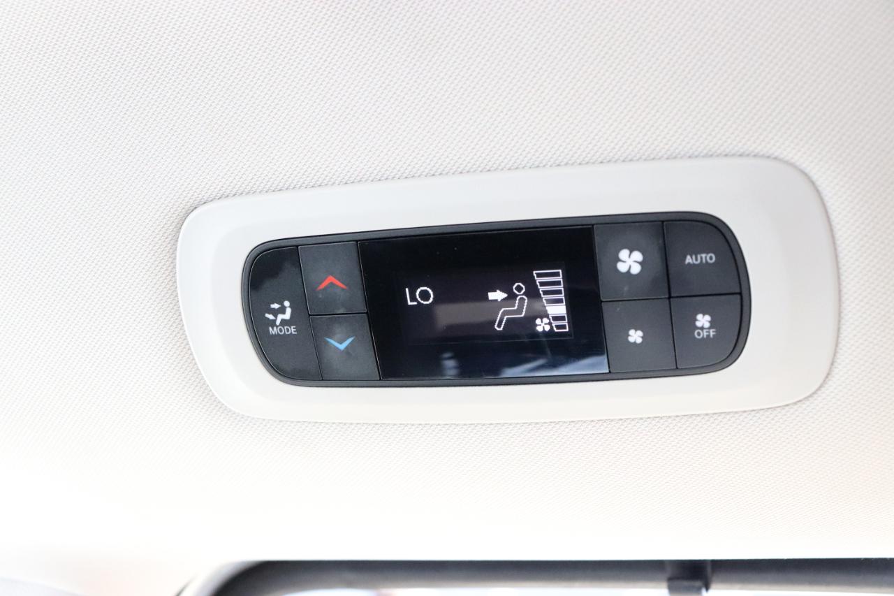 Chrysler Pacifica Touring L FWD 2024
