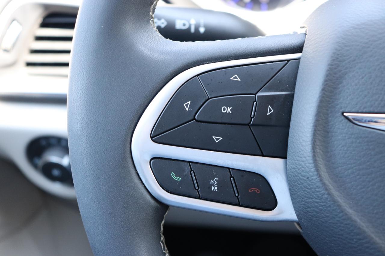 Chrysler Pacifica Touring L FWD 2024