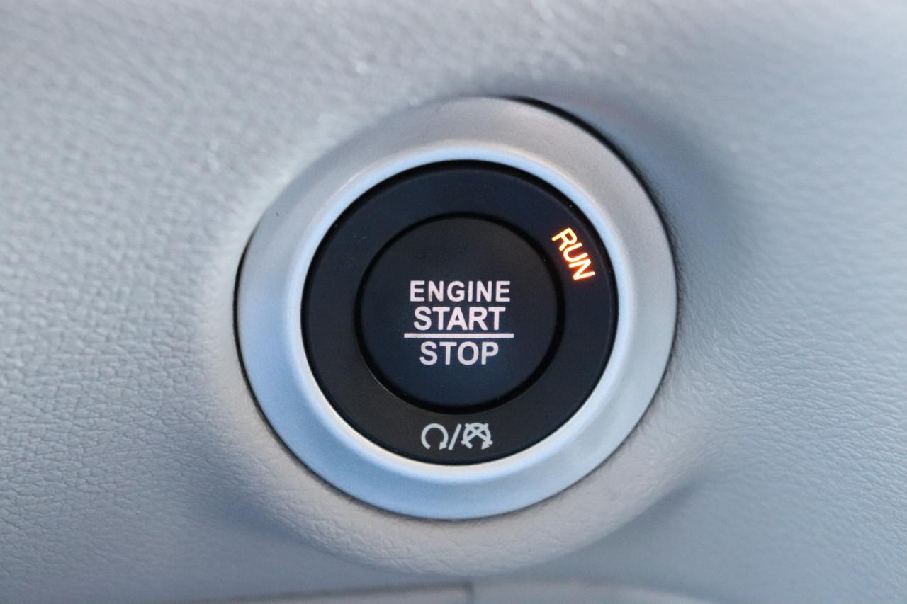 Chrysler Pacifica Touring L FWD 2024