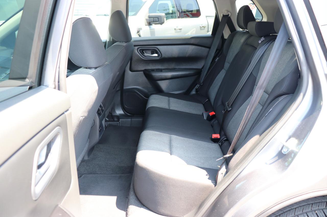 Nissan Rogue FWD SV 2024