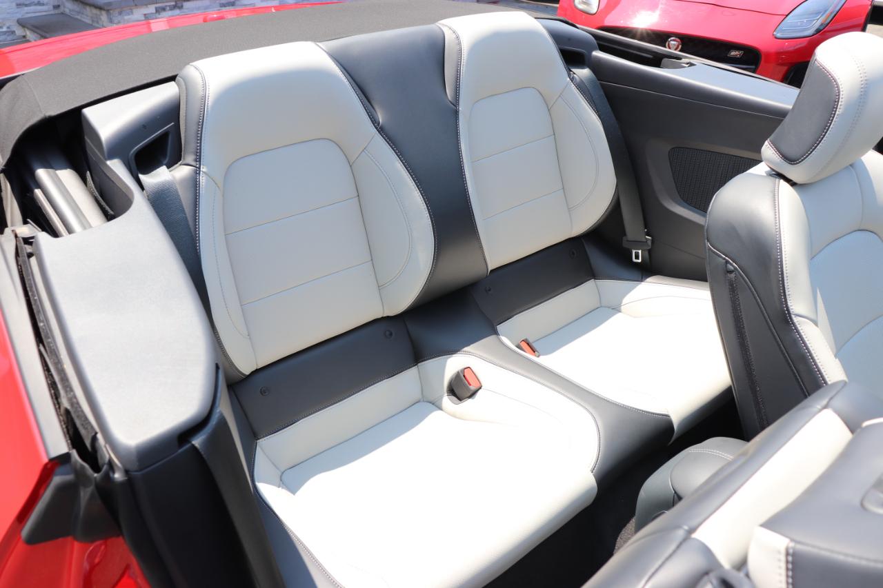Ford Mustang EcoBoost Convertible 2026