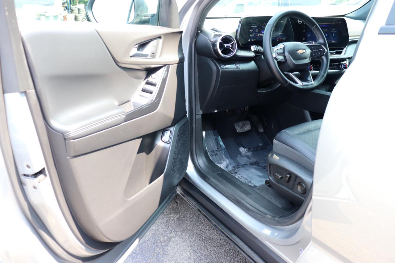 Chevrolet Equinox FWD 4dr LT w/1LT 2025