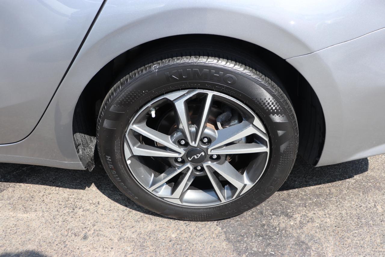 Kia Forte LXS IVT 2024