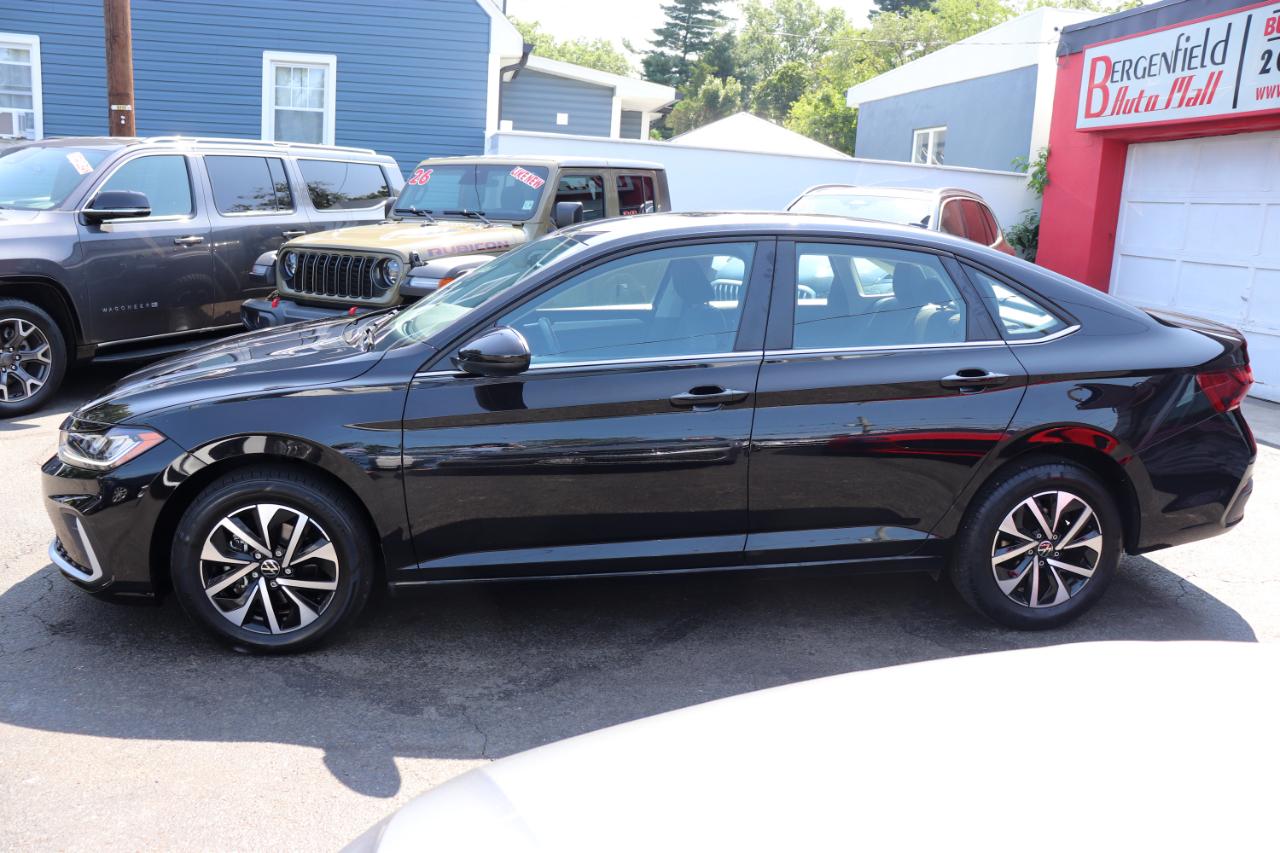 Volkswagen Jetta S Auto 2025
