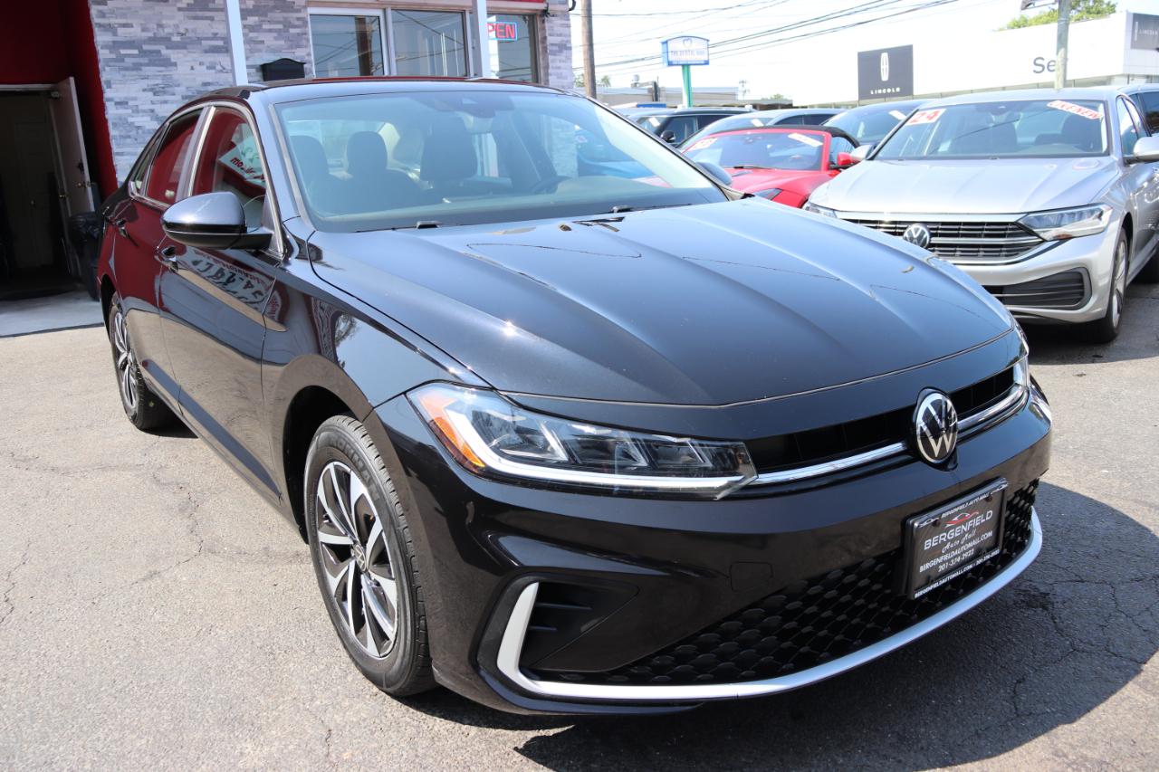 Volkswagen Jetta S Auto 2025