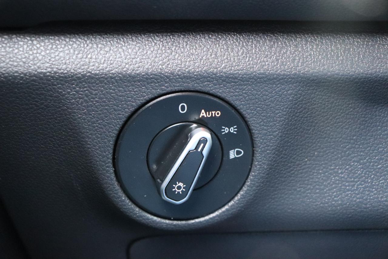Volkswagen Jetta S Auto 2025