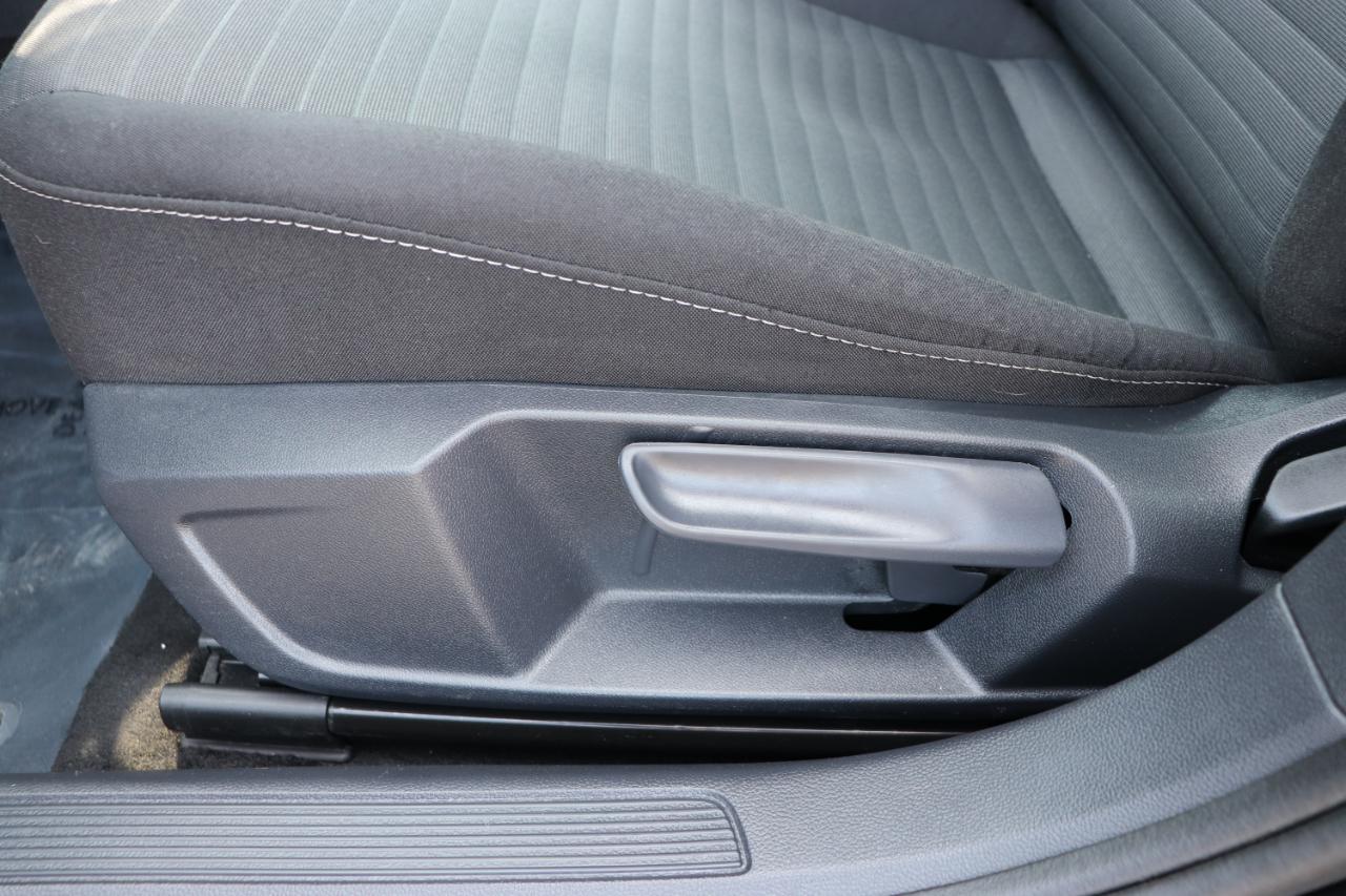Volkswagen Jetta S Auto 2025