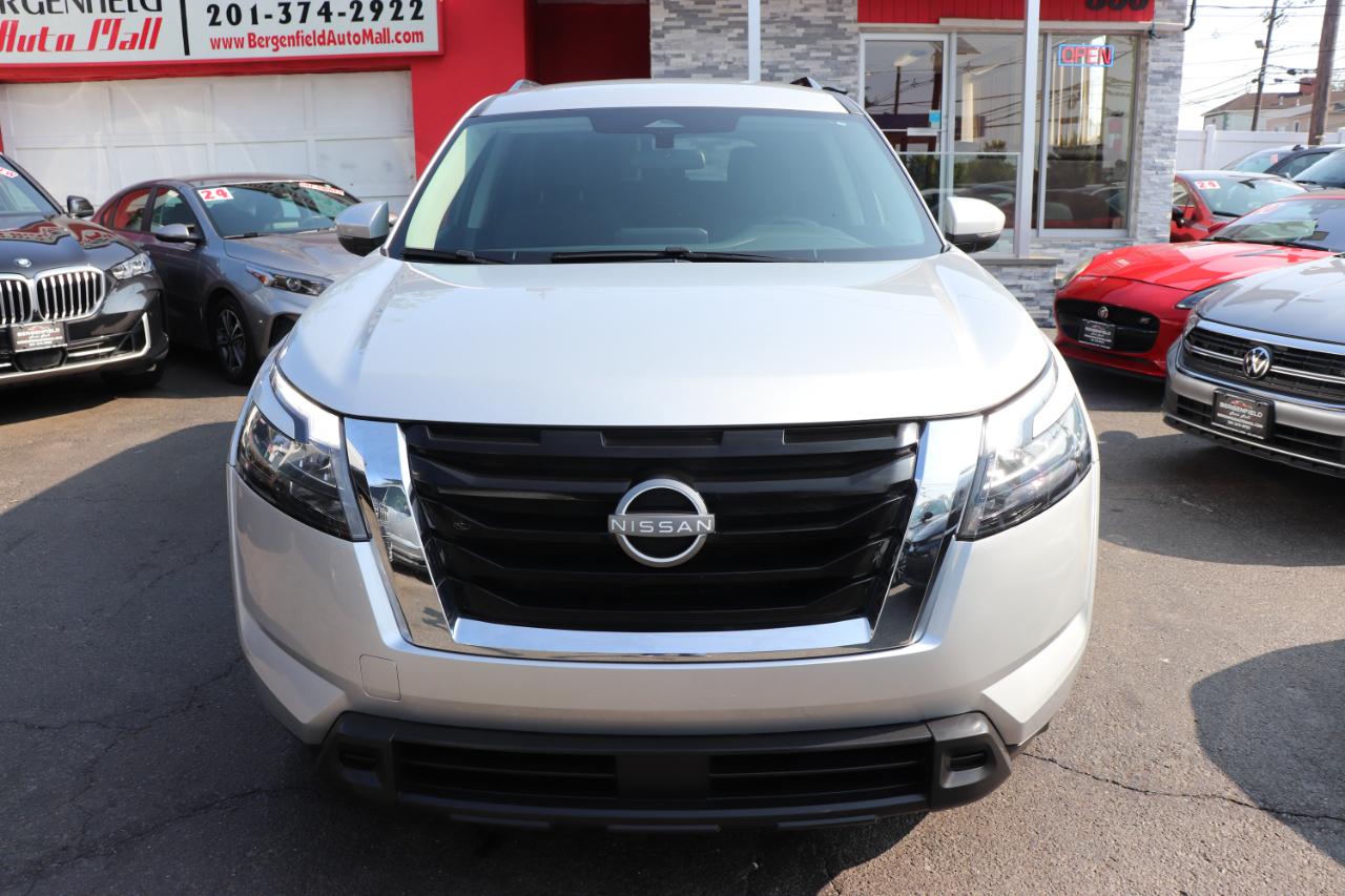 Nissan Pathfinder SV 4WD 2025