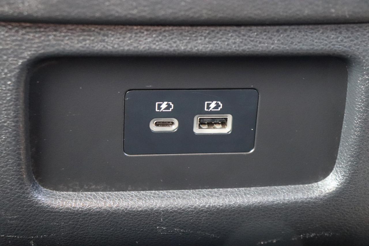 Nissan Pathfinder SV 4WD 2025