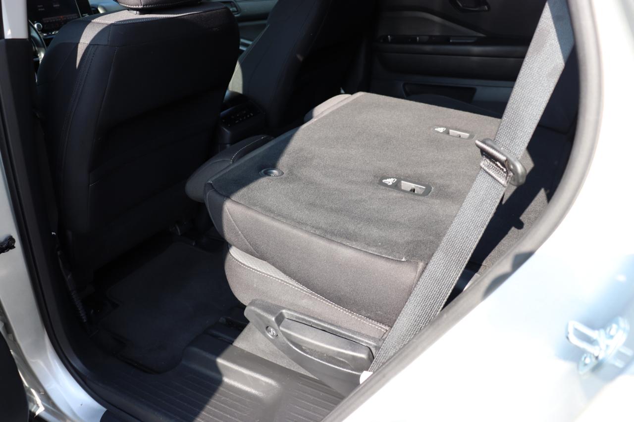 Nissan Pathfinder SV 4WD 2025