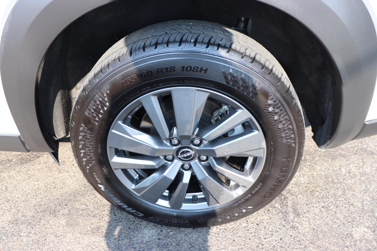 Nissan Pathfinder SV 4WD 2025