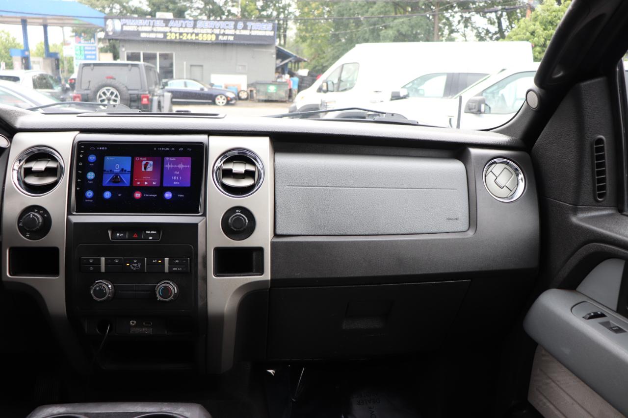 Ford F-150 4WD SuperCrew 145" XLT 2012