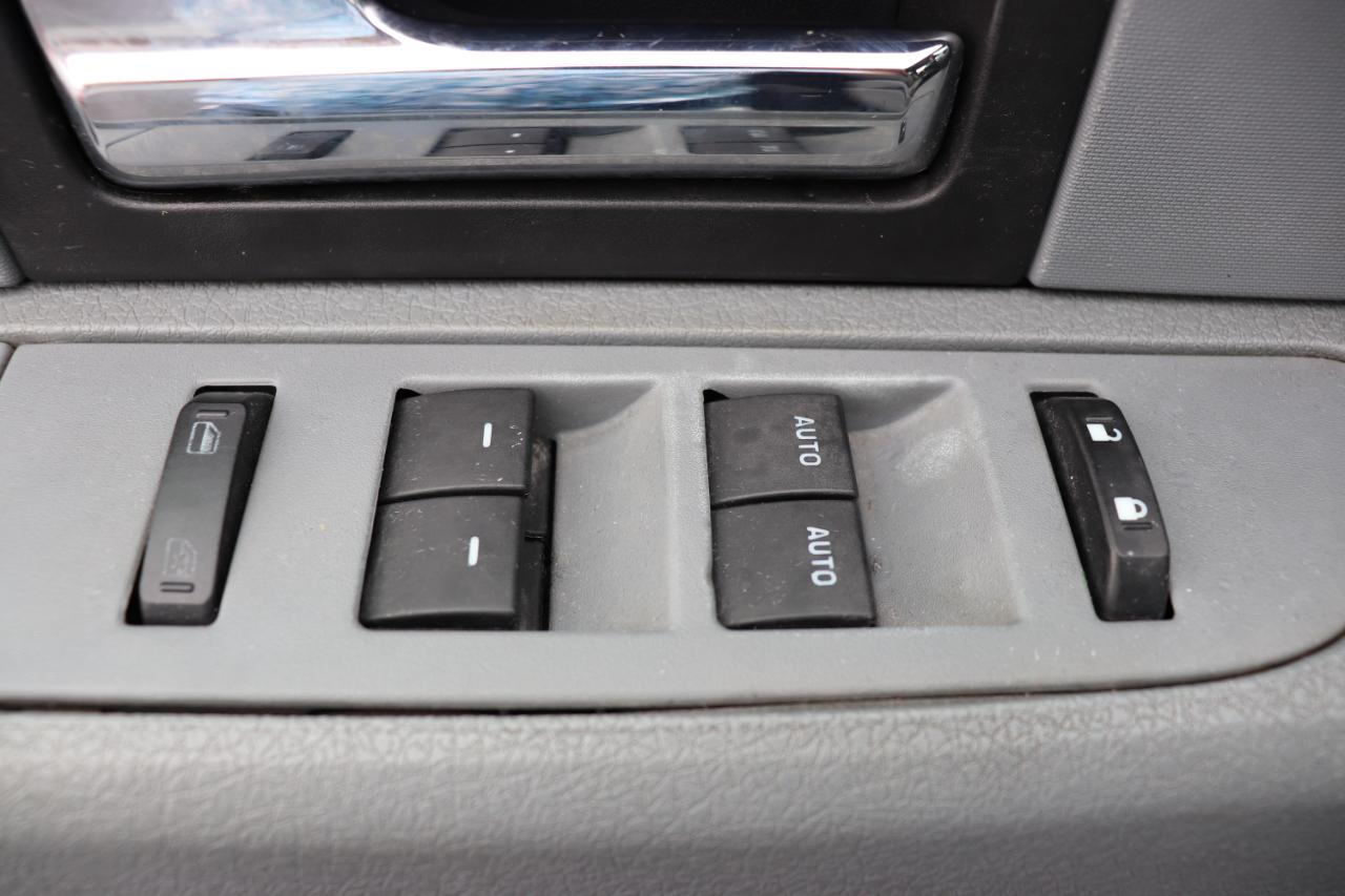 Ford F-150 4WD SuperCrew 145" XLT 2012