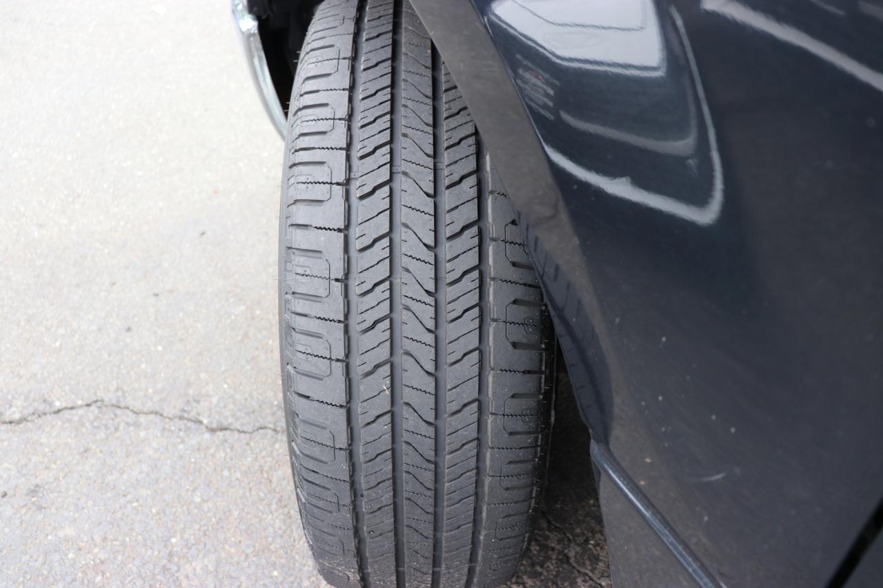 Ford F-150 4WD SuperCrew 145" XLT 2012