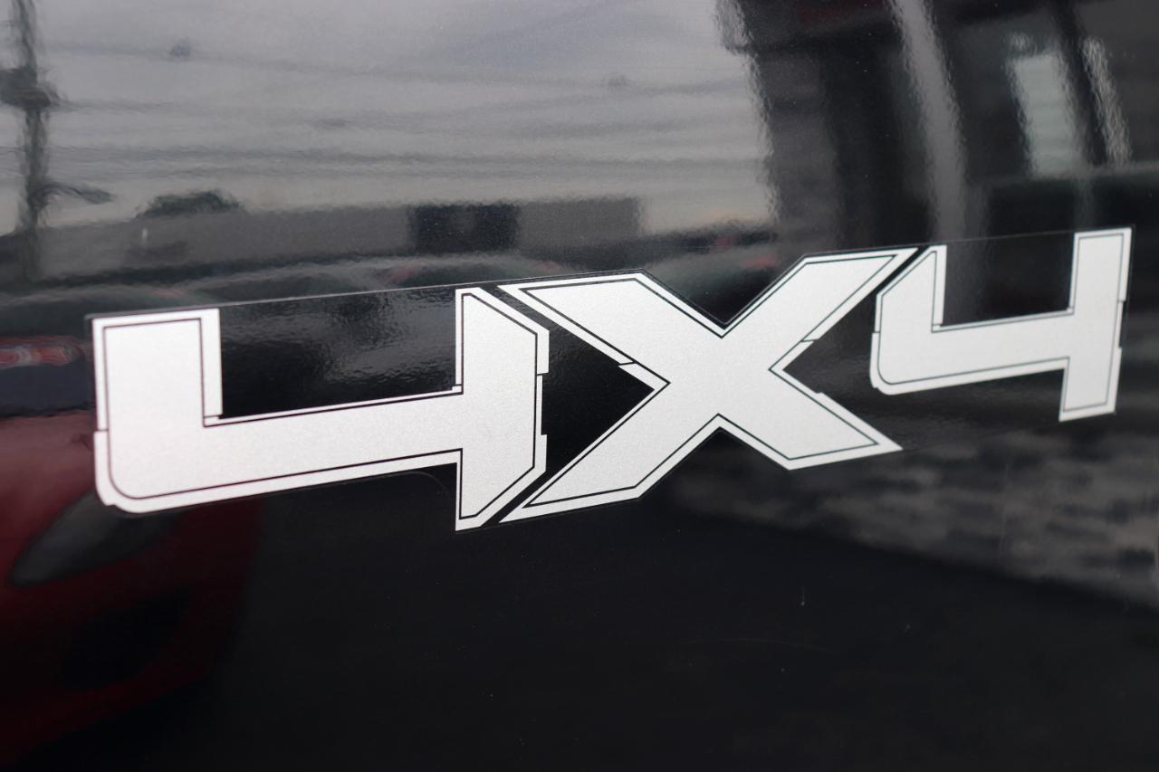 Ford F-150 4WD SuperCrew 145" XLT 2012