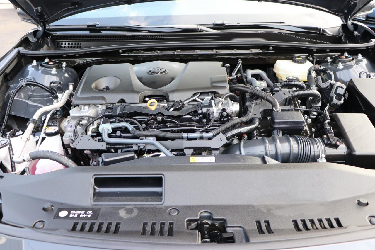 Toyota Camry SE (Natl) 2025