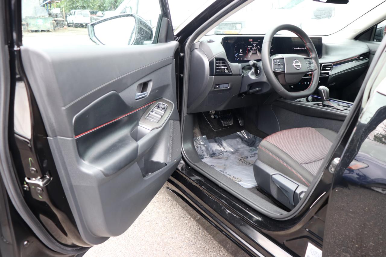 Nissan Sentra SR Sedan 2026