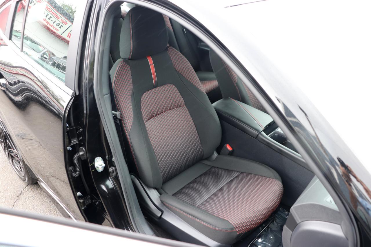 Nissan Sentra SR Sedan 2026