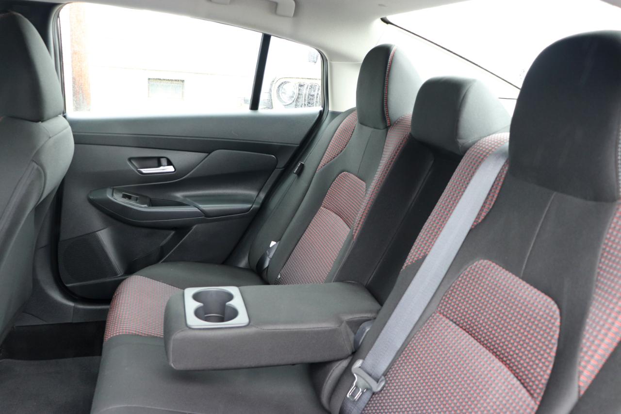 Nissan Sentra SR Sedan 2026