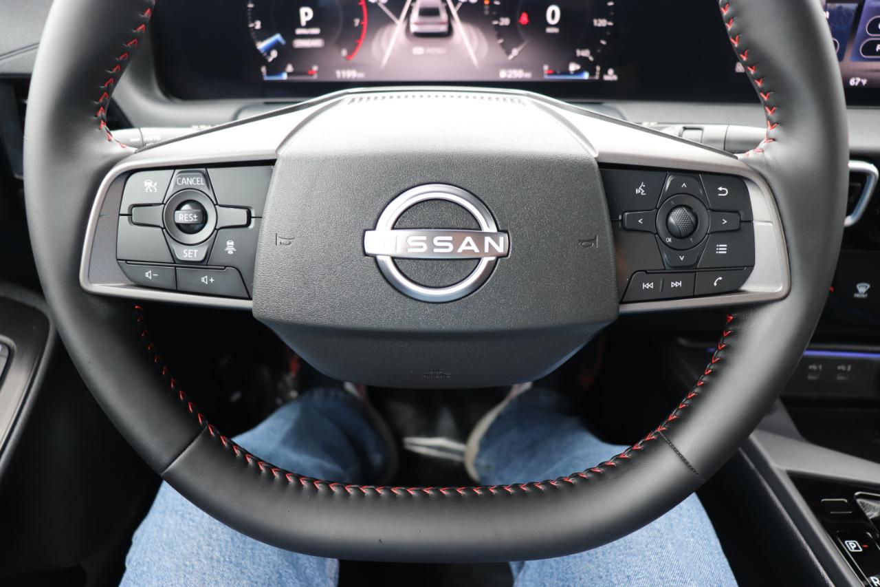 Nissan Sentra SR Sedan 2026