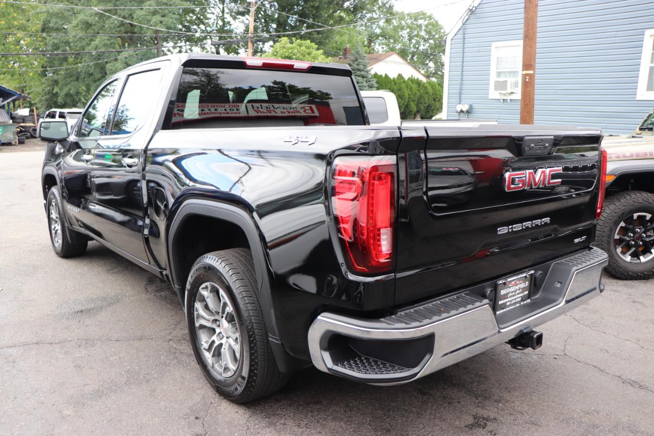 GMC Sierra 1500 4WD Crew Cab 147" SLT 2026
