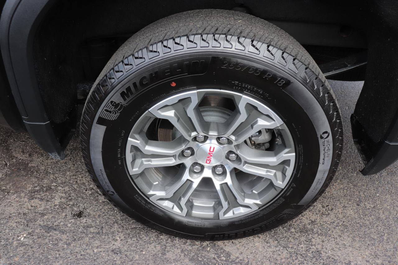 GMC Sierra 1500 4WD Crew Cab 147" SLT 2026