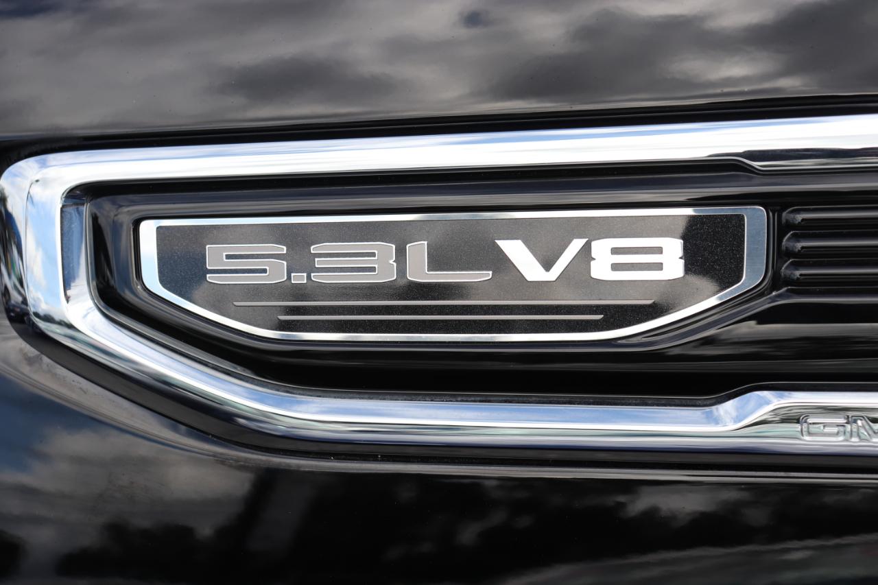 GMC Sierra 1500 4WD Crew Cab 147" SLT 2026
