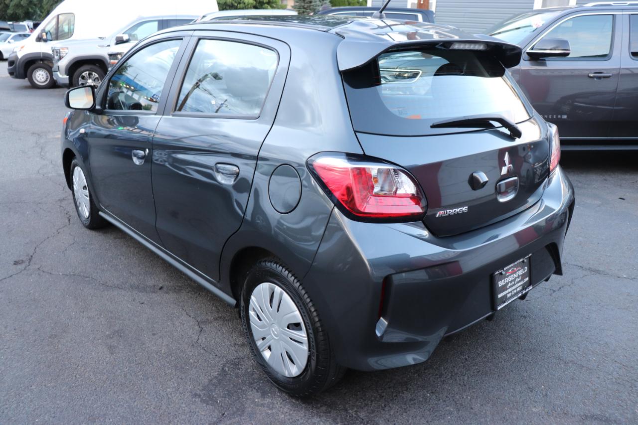 Mitsubishi Mirage ES CVT 2024
