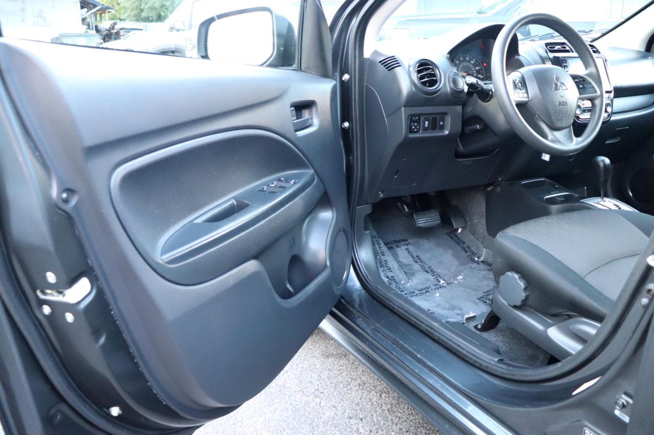 Mitsubishi Mirage ES CVT 2024
