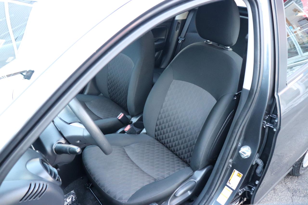 Mitsubishi Mirage ES CVT 2024
