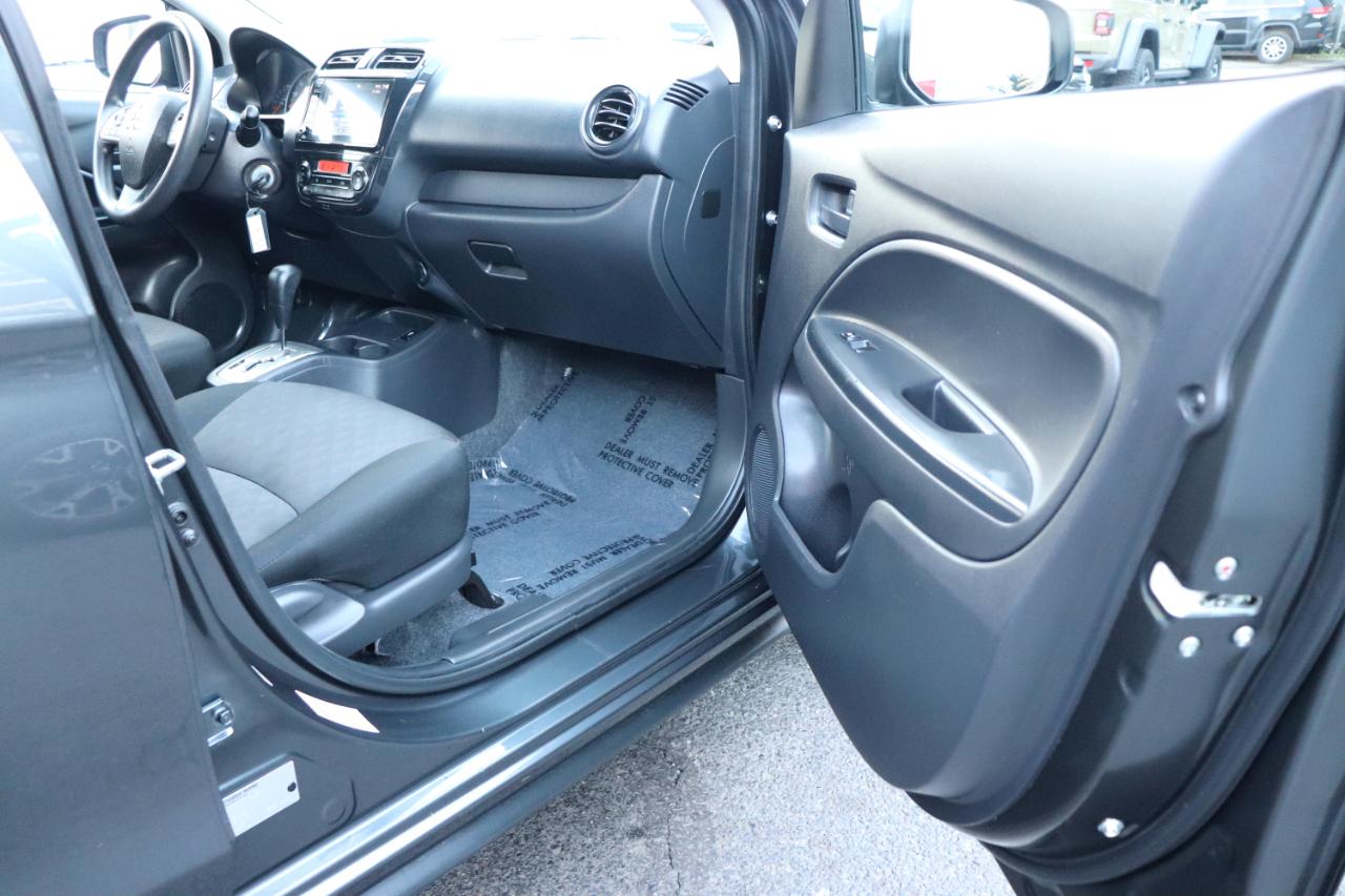 Mitsubishi Mirage ES CVT 2024