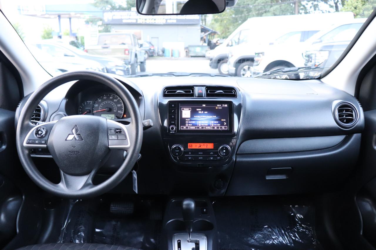 Mitsubishi Mirage ES CVT 2024