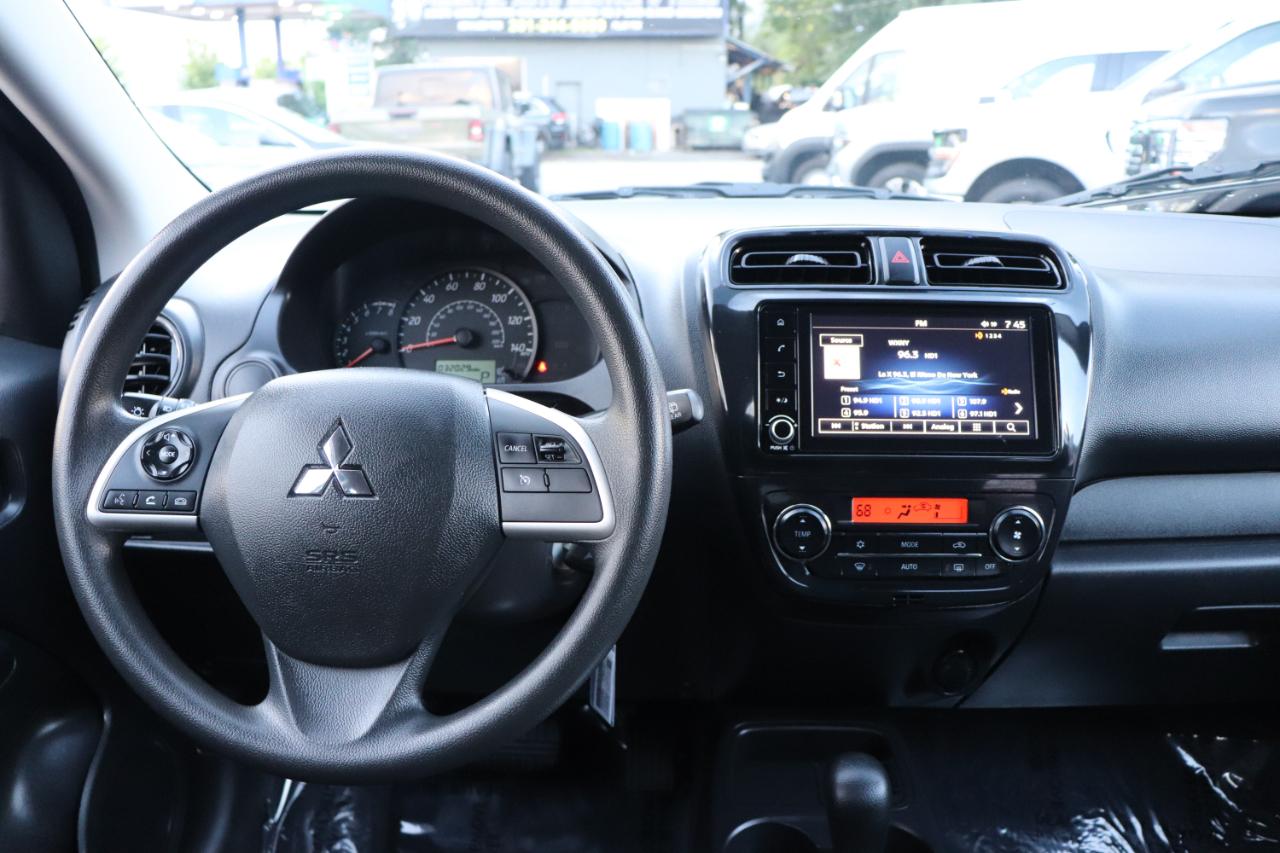 Mitsubishi Mirage ES CVT 2024