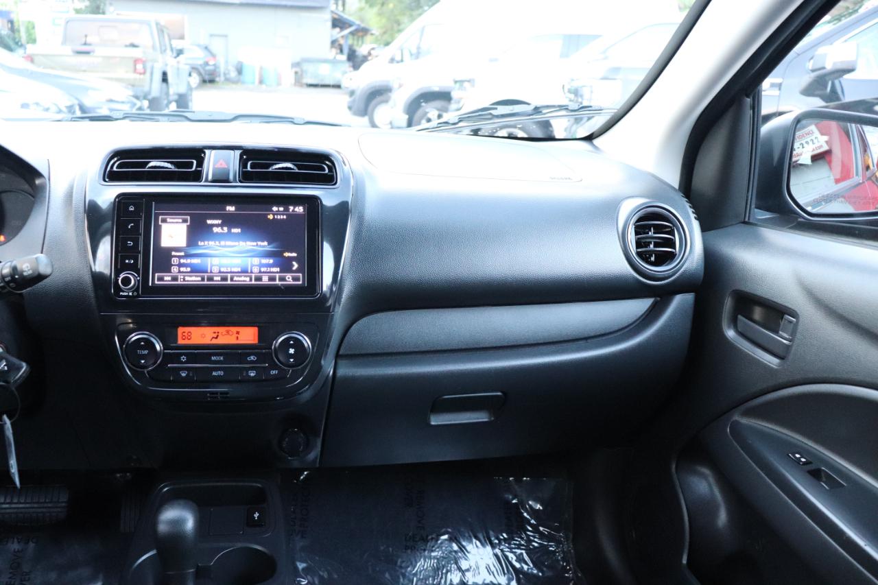 Mitsubishi Mirage ES CVT 2024
