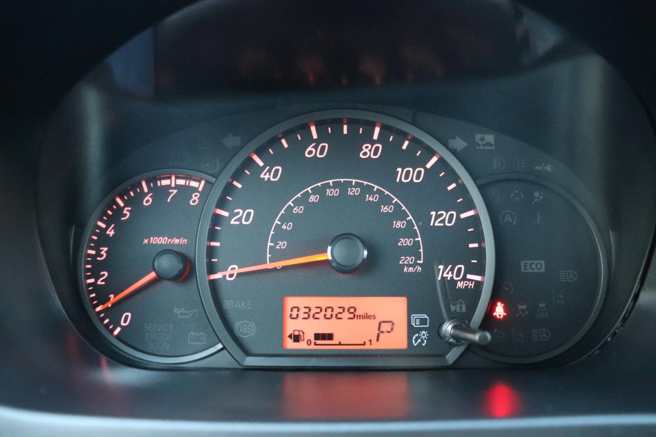 Mitsubishi Mirage ES CVT 2024